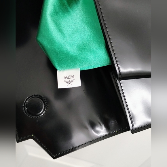 MCM Spiked Clutch Black And Neon Yellow - Picture 13 of 14